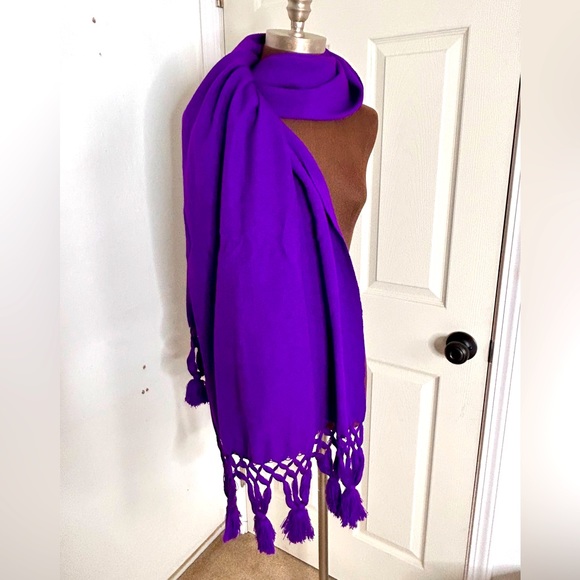 Oversized Purple Shawl/Wrap - Picture 7 of 7